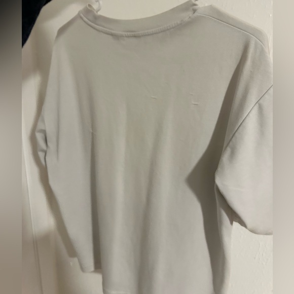 2 Uniqlo shirts - Picture 4 of 4